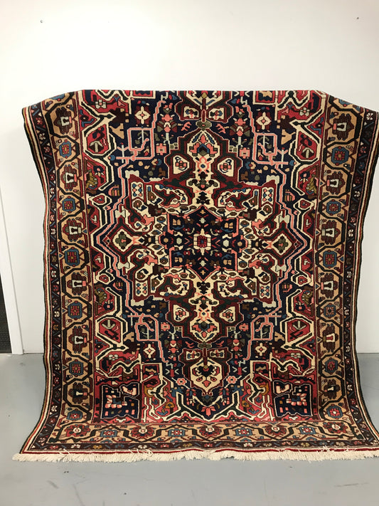 Floral Medallion 5x7 Handmade Wool Area Rug