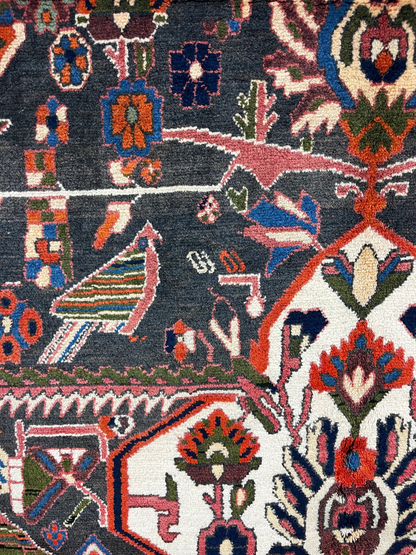 Vintage Floral Medallion 4x6 Handmade Wool Area Rug