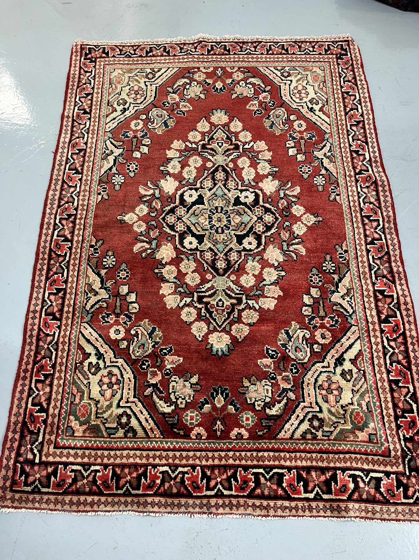 4x6 Red Green Medallion Hand Knotted Wool Rug