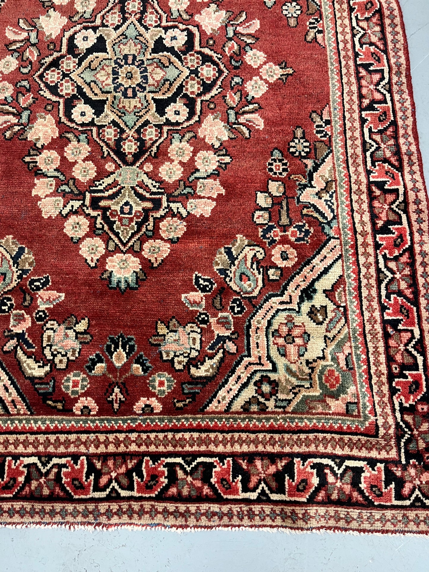 4x6 Red Green Medallion Hand Knotted Wool Rug
