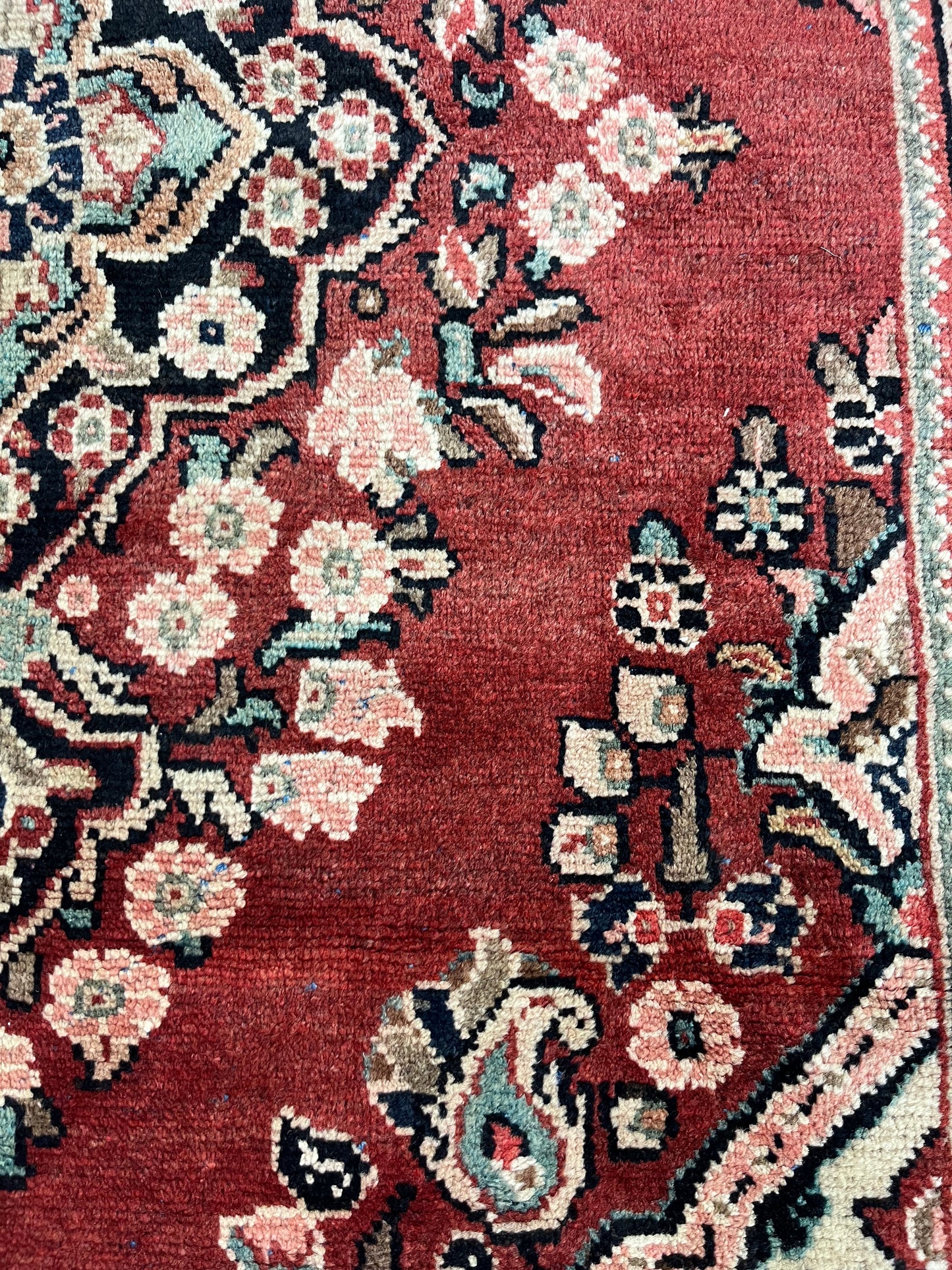 4x6 Red Green Medallion Hand Knotted Wool Rug