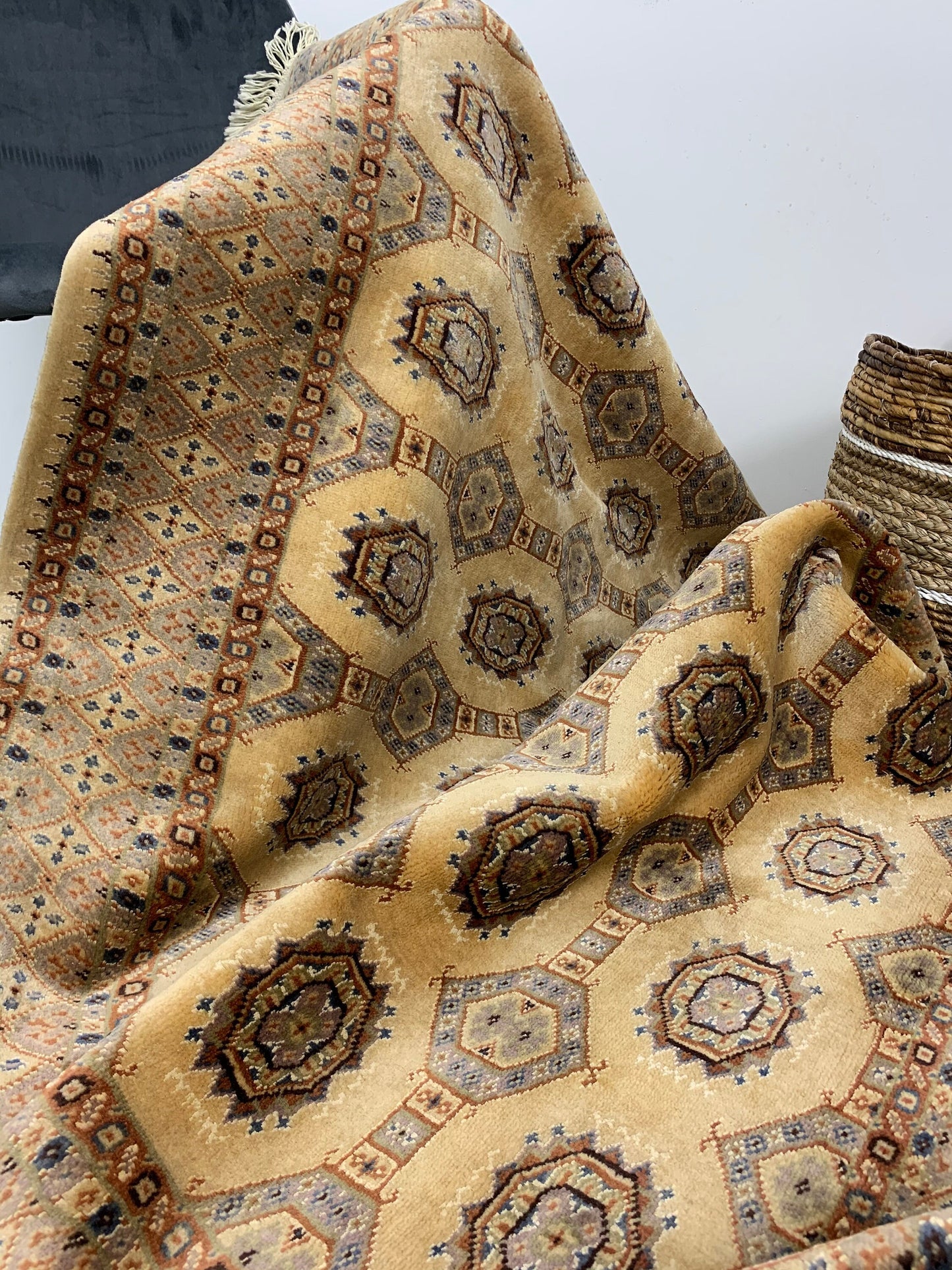 4x6 Beige Hand Knotted Area Rug | Vintage Soft Pile Neutral Rectangle Rug | Hexagon Pattern