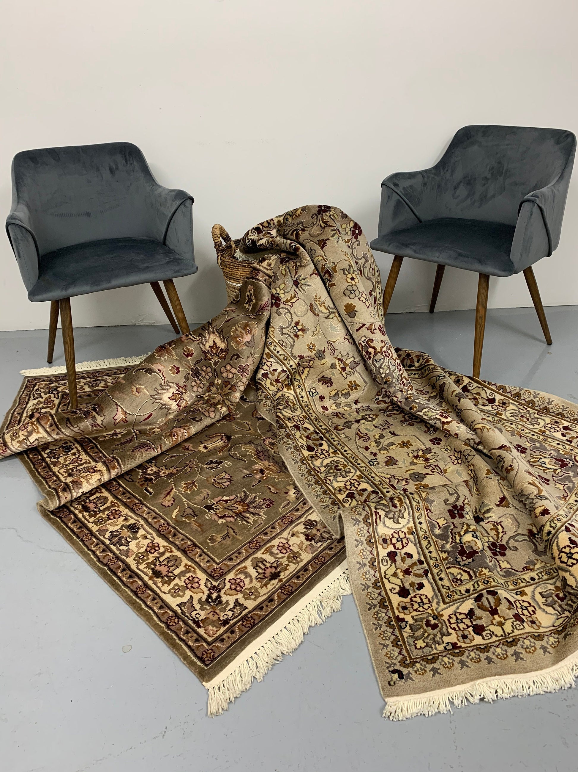 Beige Grey 4x6 Oriental Hand Knotted Rug | Medallion Rug with Red Beige Accents | Wool Antique Floor Decor Rug