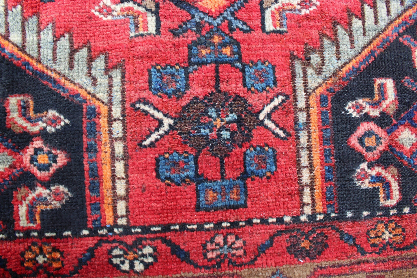 Bright Red Handmade 4x6 Wool Rug with Navy Blue Corners