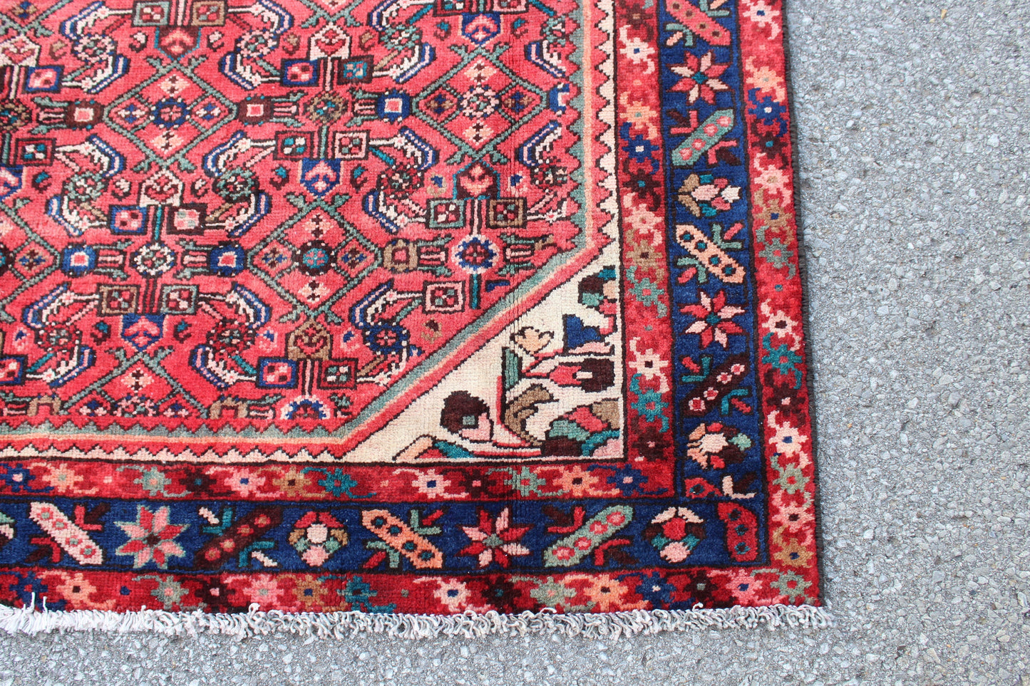 Pink Vintage 5x7 Vintage Handmade Area Rug | Bright Blue Border