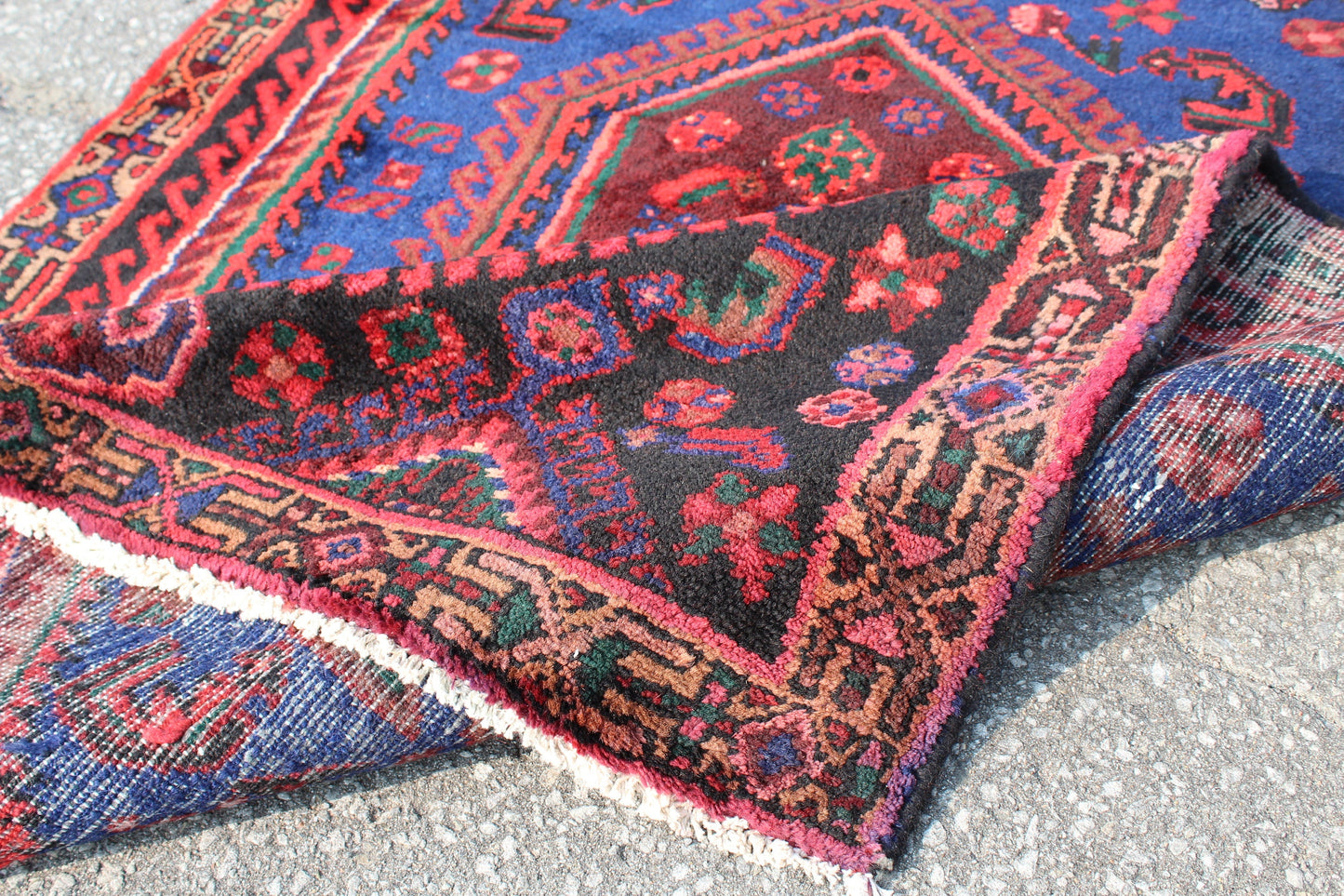 Navy Blue Red Blue 4x6 Handmade Rug with Bright Blue Medallion