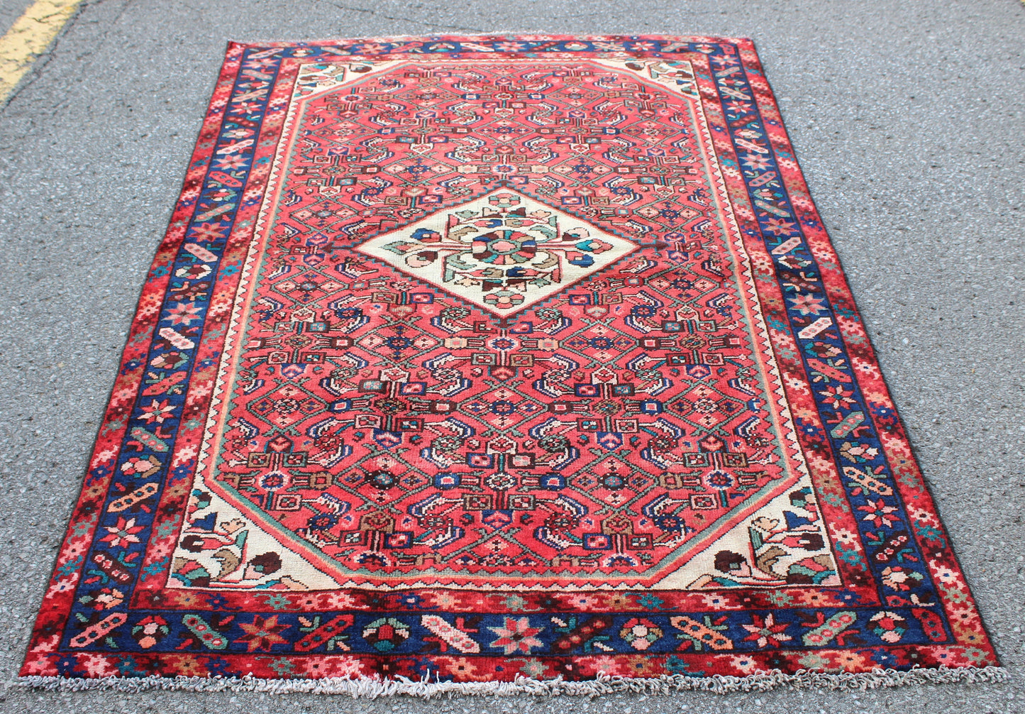 Pink Vintage 5x7 Vintage Handmade Area Rug | Bright Blue Border