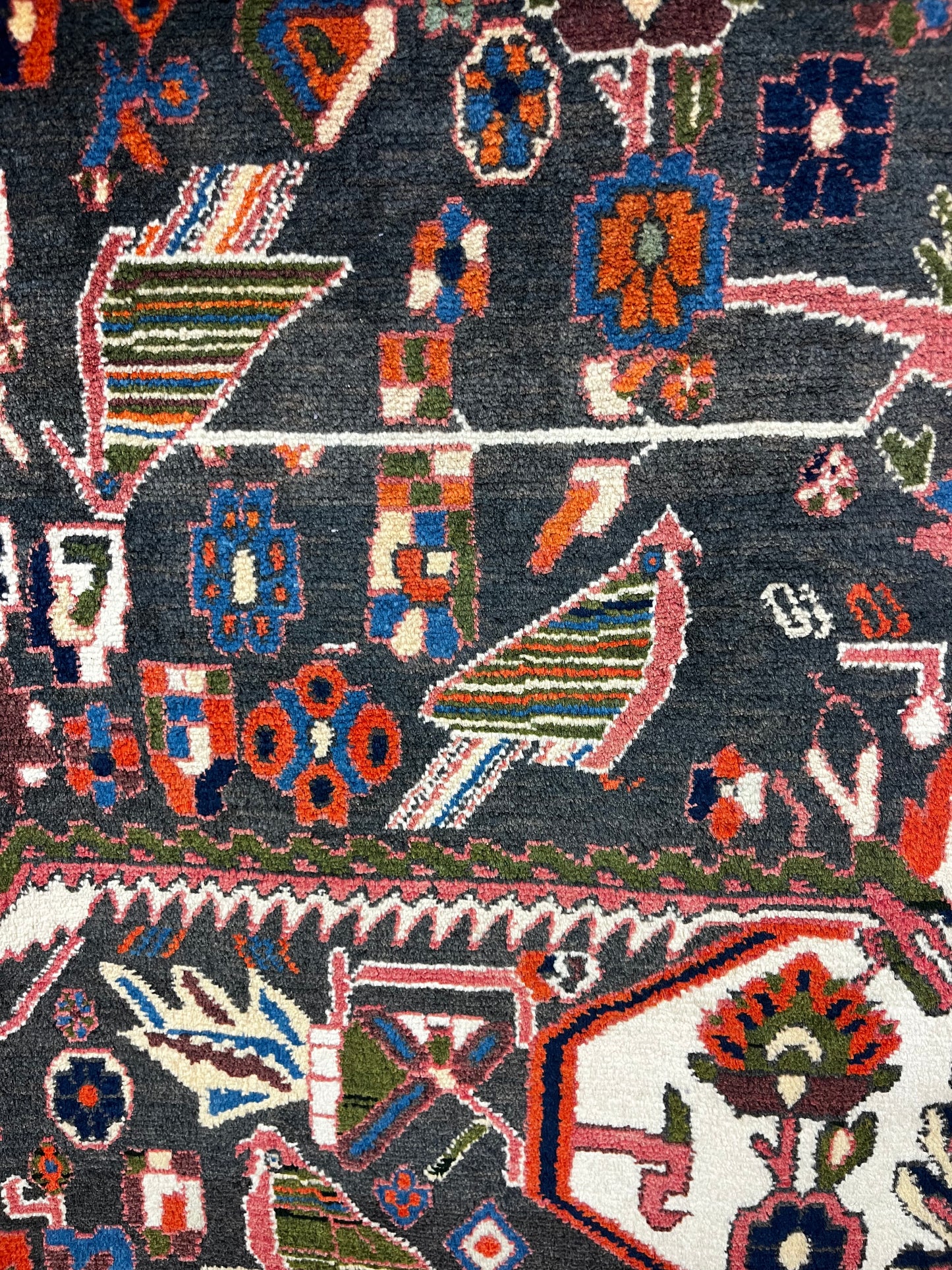 Vintage Floral Medallion 4x6 Handmade Wool Area Rug