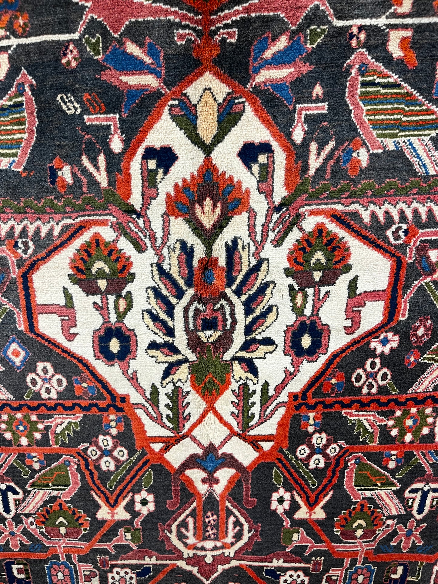 Vintage Floral Medallion 4x6 Handmade Wool Area Rug