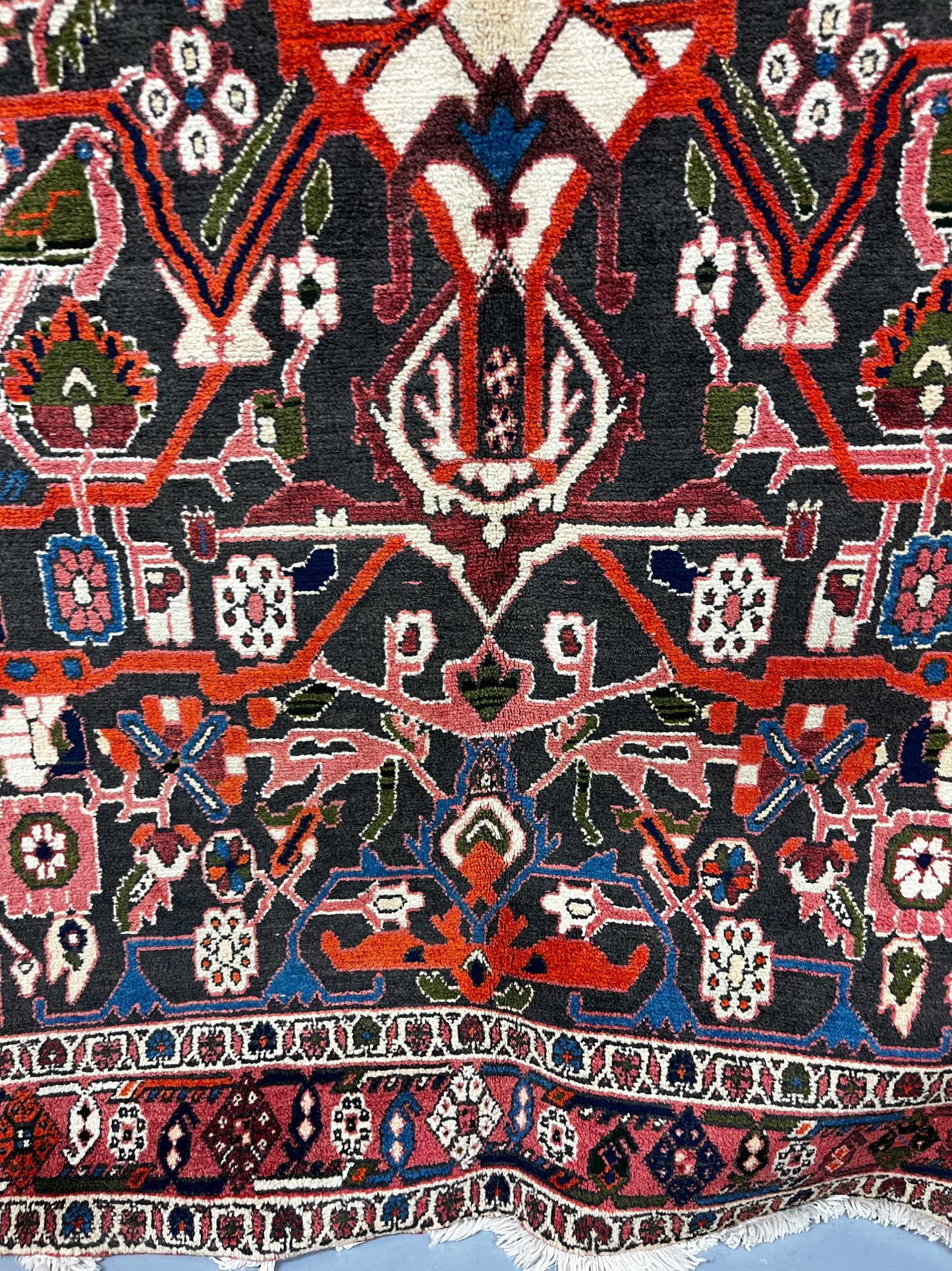 Vintage Floral Medallion 4x6 Handmade Wool Area Rug