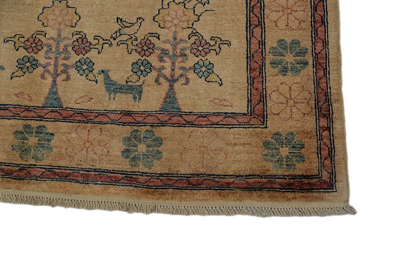 Beige Vintage Rug | 5 x 7 Feet | Farmhouse Rug | Bordered Rug | Hand Knotted Rug | Wool Rug | Soft Pile