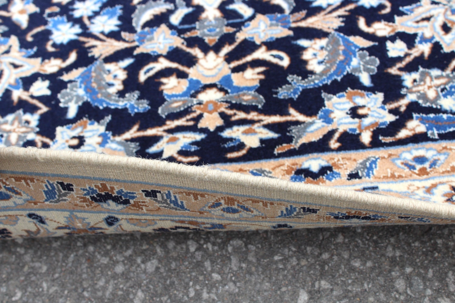 Antique Persian Blue 4x6 Medallion Rug | Traditional Oriental Design | Thick Wool Pile With Blue and Beige Details | Hand Knotted