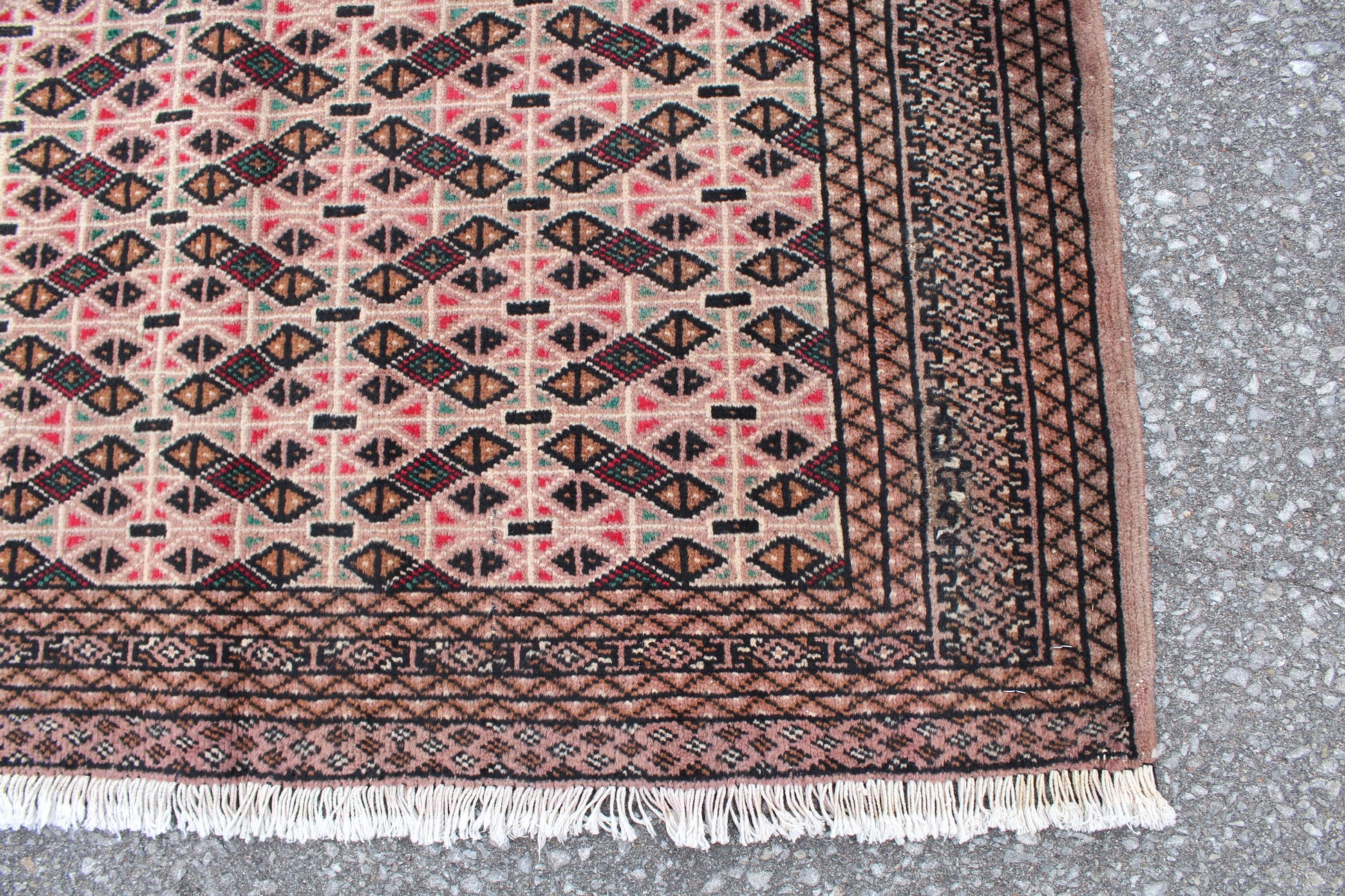 Light Pink Brown Rug with Repetitive Geometric Design | Hand Knotted Turkish