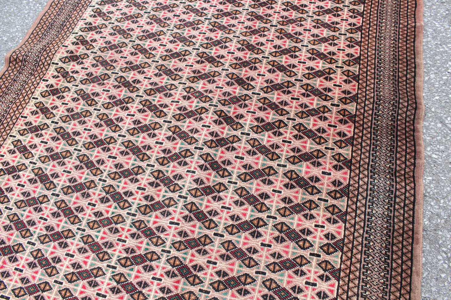 Light Pink Brown Rug with Repetitive Geometric Design | Hand Knotted Turkish