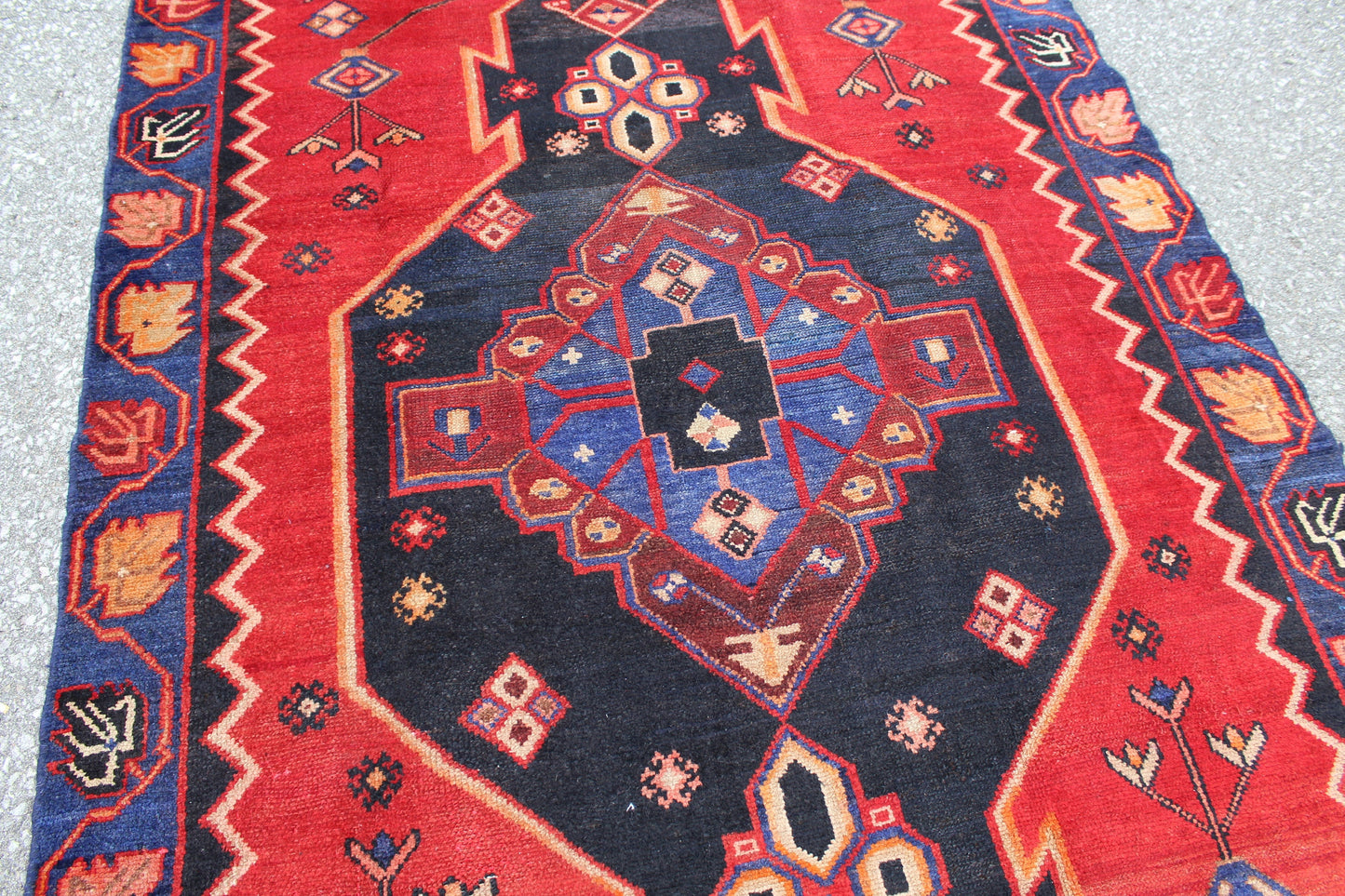 Red Tribal 4x6 Southwestern Style Area Rug with Blue Border