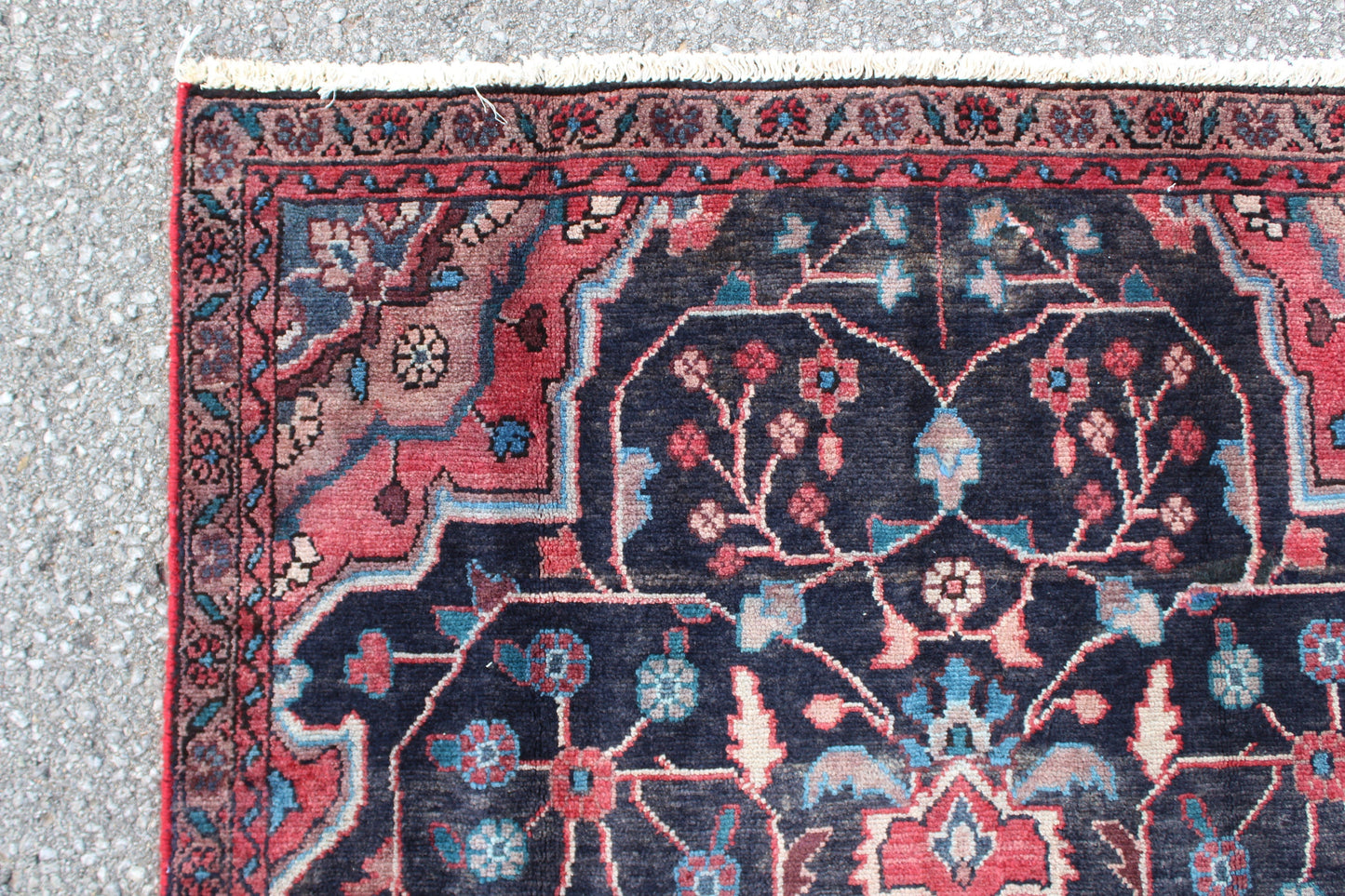 Navy Blue rug with Oriental Pink Floral Pattern | Handmade Persian Vintage