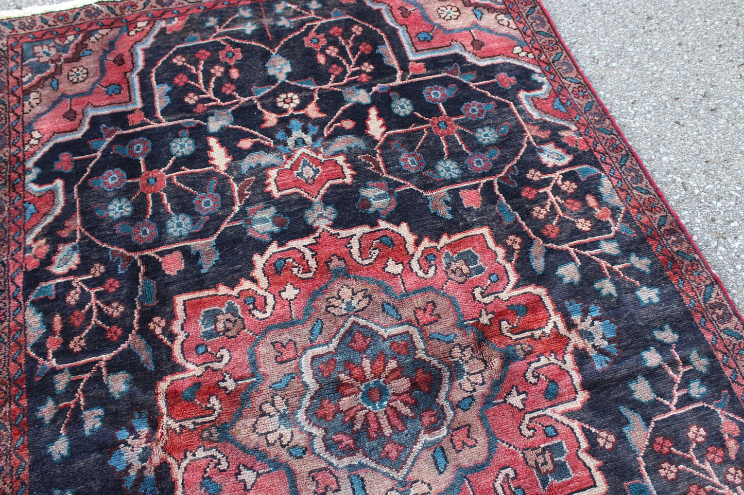 Navy Blue rug with Oriental Pink Floral Pattern | Handmade Persian Vintage