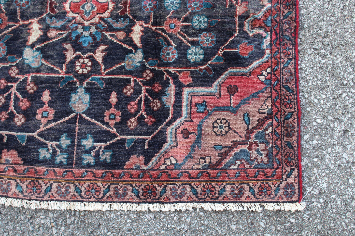 Navy Blue rug with Oriental Pink Floral Pattern | Handmade Persian Vintage