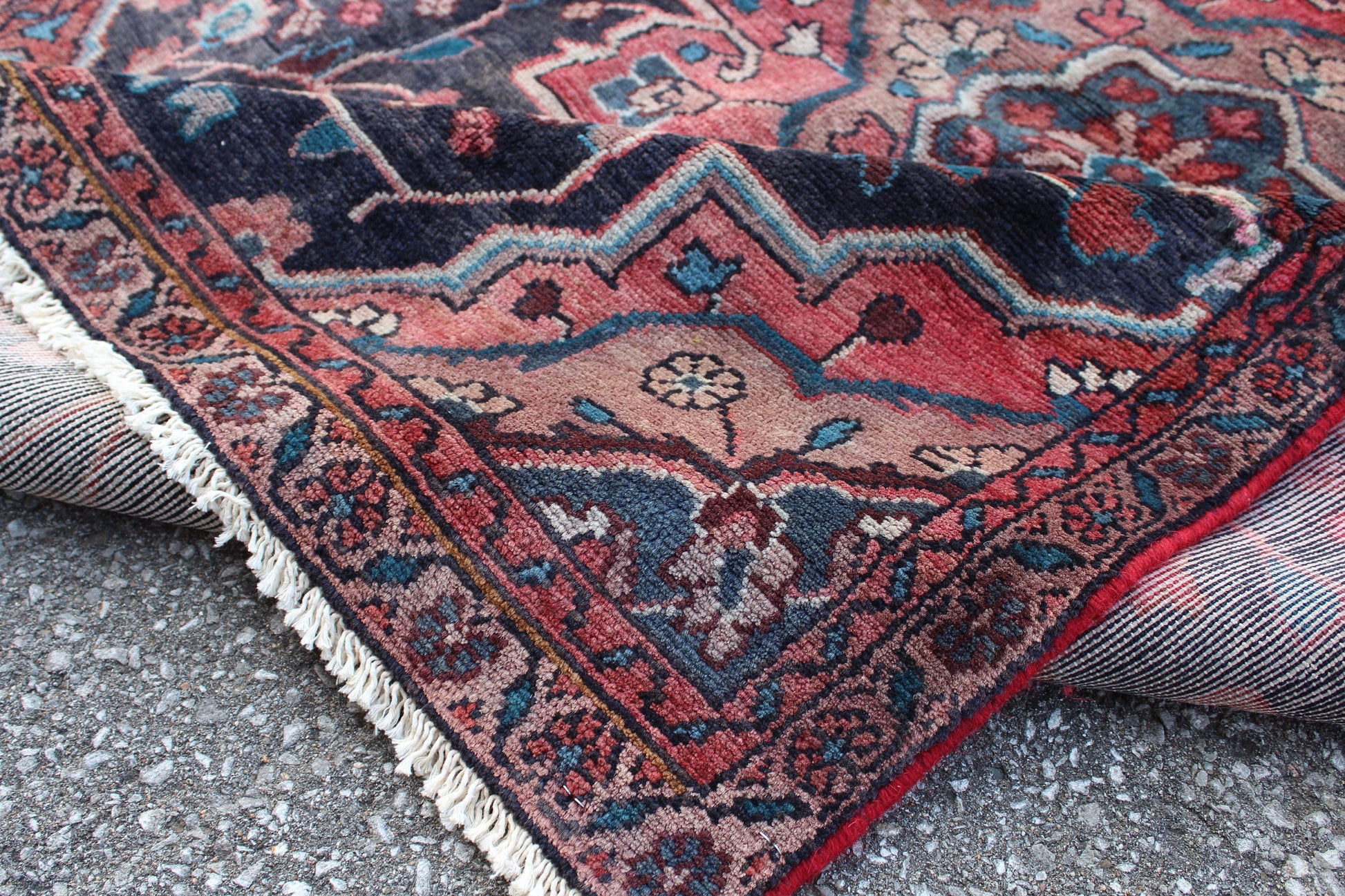Navy Blue rug with Oriental Pink Floral Pattern | Handmade Persian Vintage