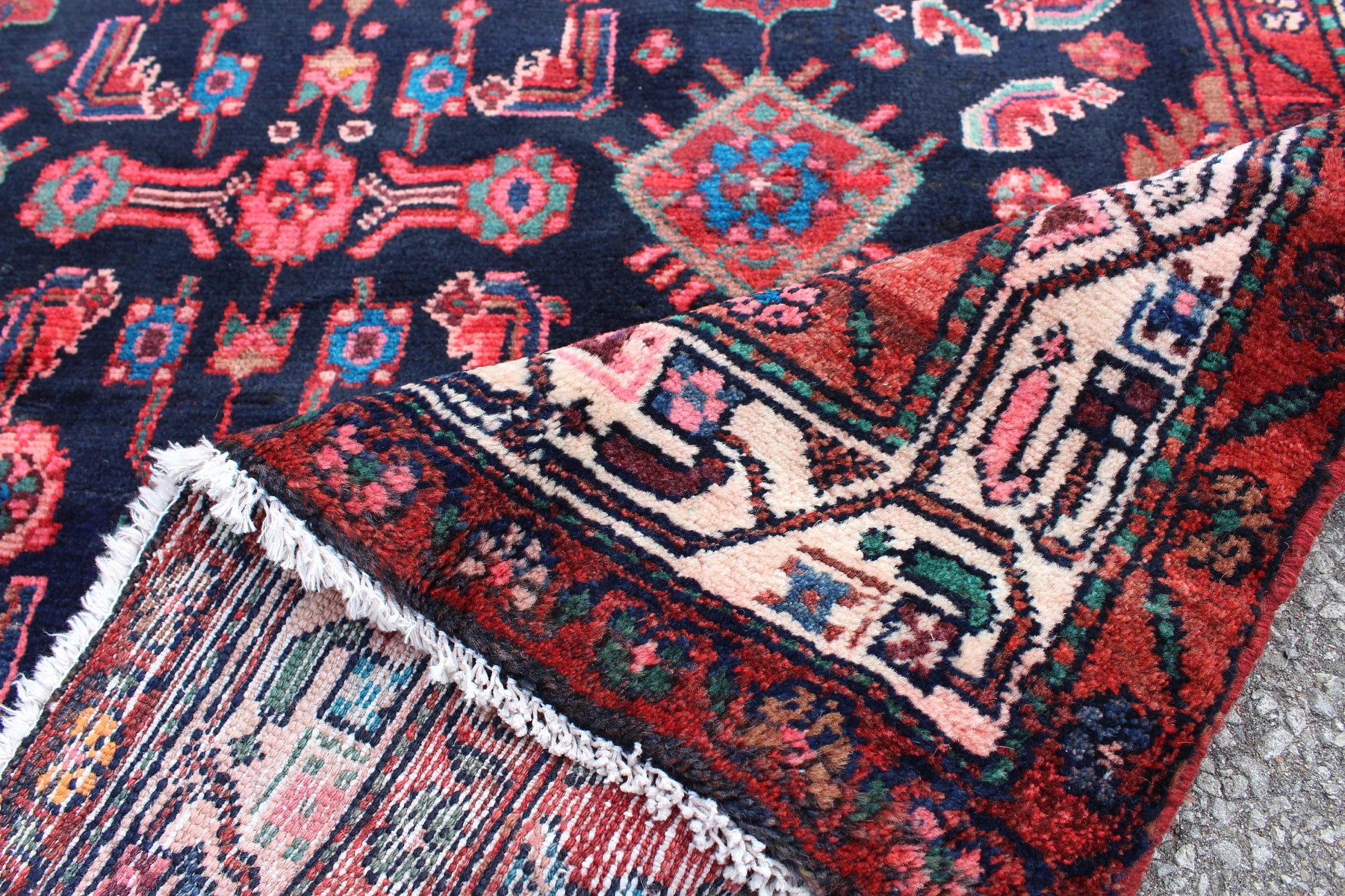 Blue Medallion 4x7 Handmade Rug with Red Borders