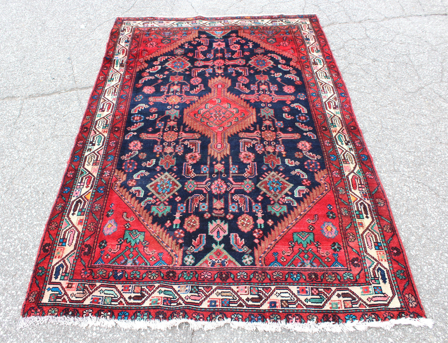 Blue Medallion 4x7 Handmade Rug with Red Borders
