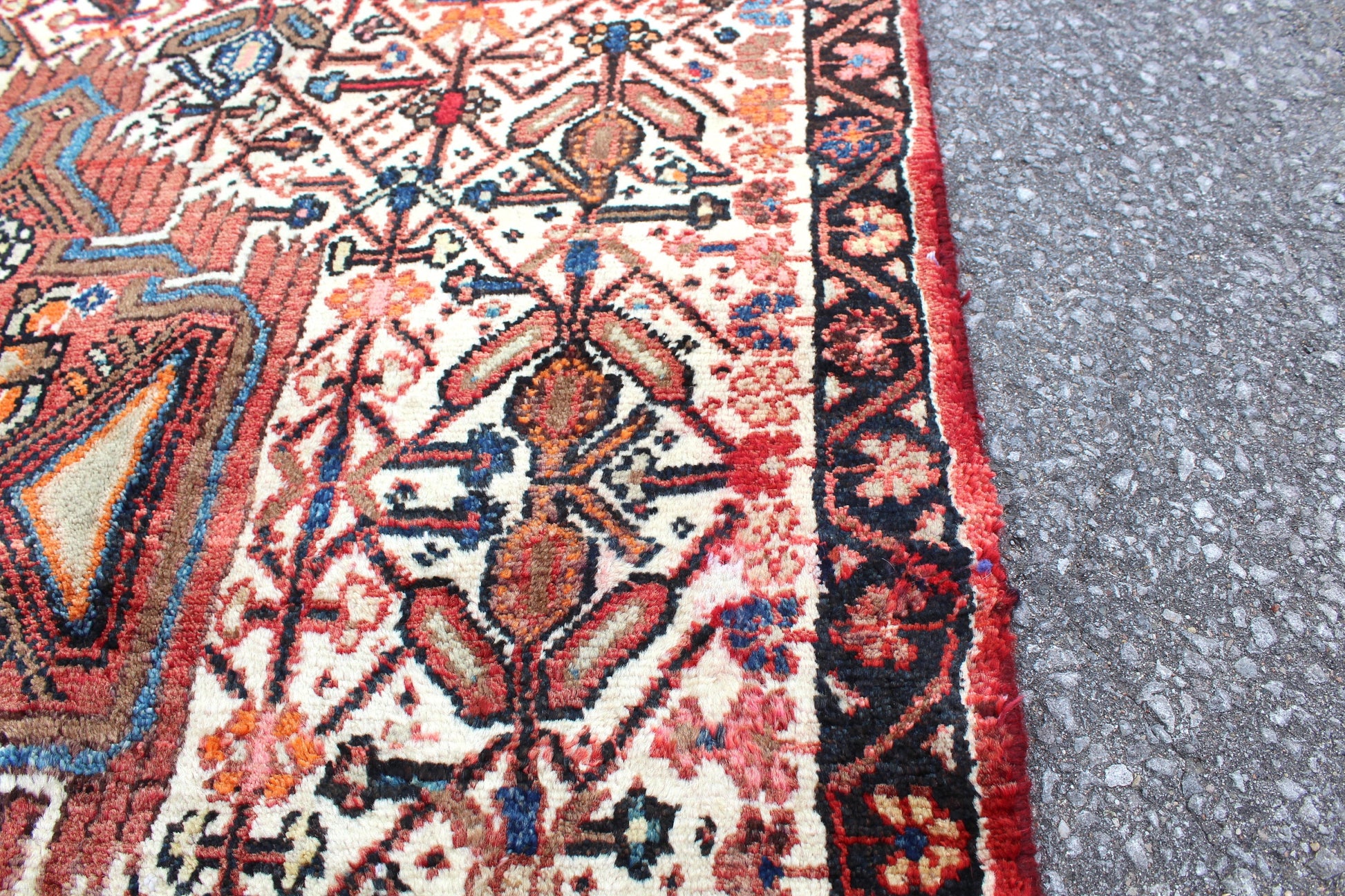 Ivory Runner Rug 3'6" x 6'11" with Coral Green Persian Tribal Design