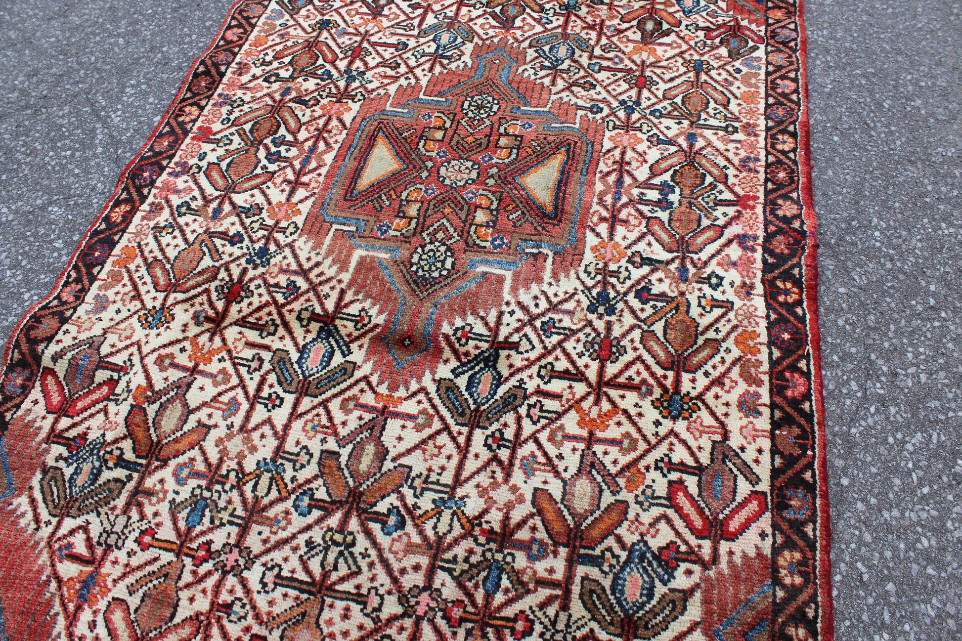 Ivory Runner Rug 3'6" x 6'11" with Coral Green Persian Tribal Design
