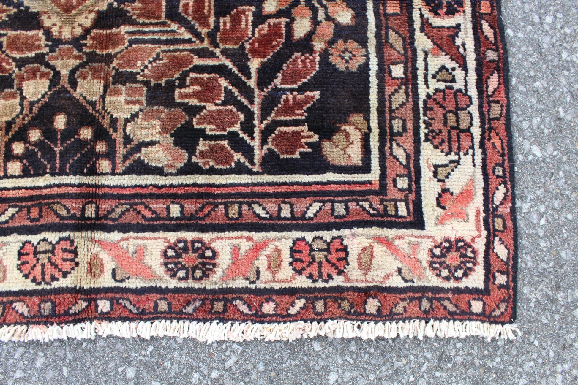 Black Oriental 3x8 Runner Rug | Coral Beige Florals