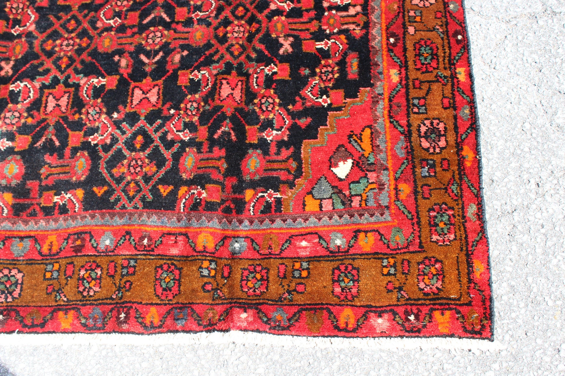 Red Black 5x8 Vintage Wool Area Rug