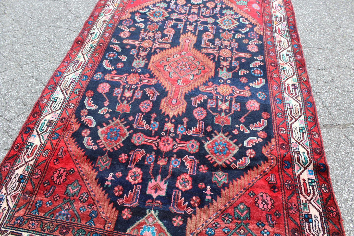 Blue Medallion 4x7 Handmade Rug with Red Borders